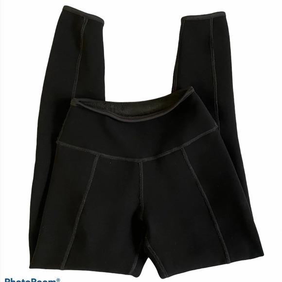 GOOD AMERICAN REVERSIBLE VELOUR LEGGING GP0562 EUC - Picture 8 of 15